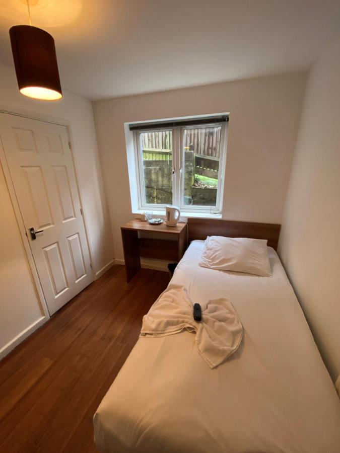 Contractors Guest House High Wycombe Extérieur photo