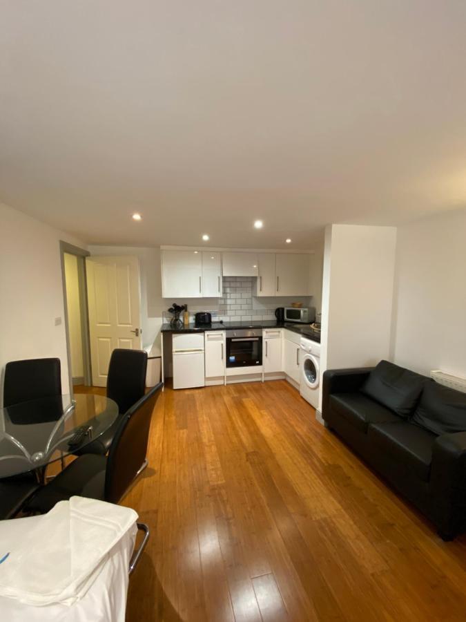 Contractors Guest House High Wycombe Extérieur photo